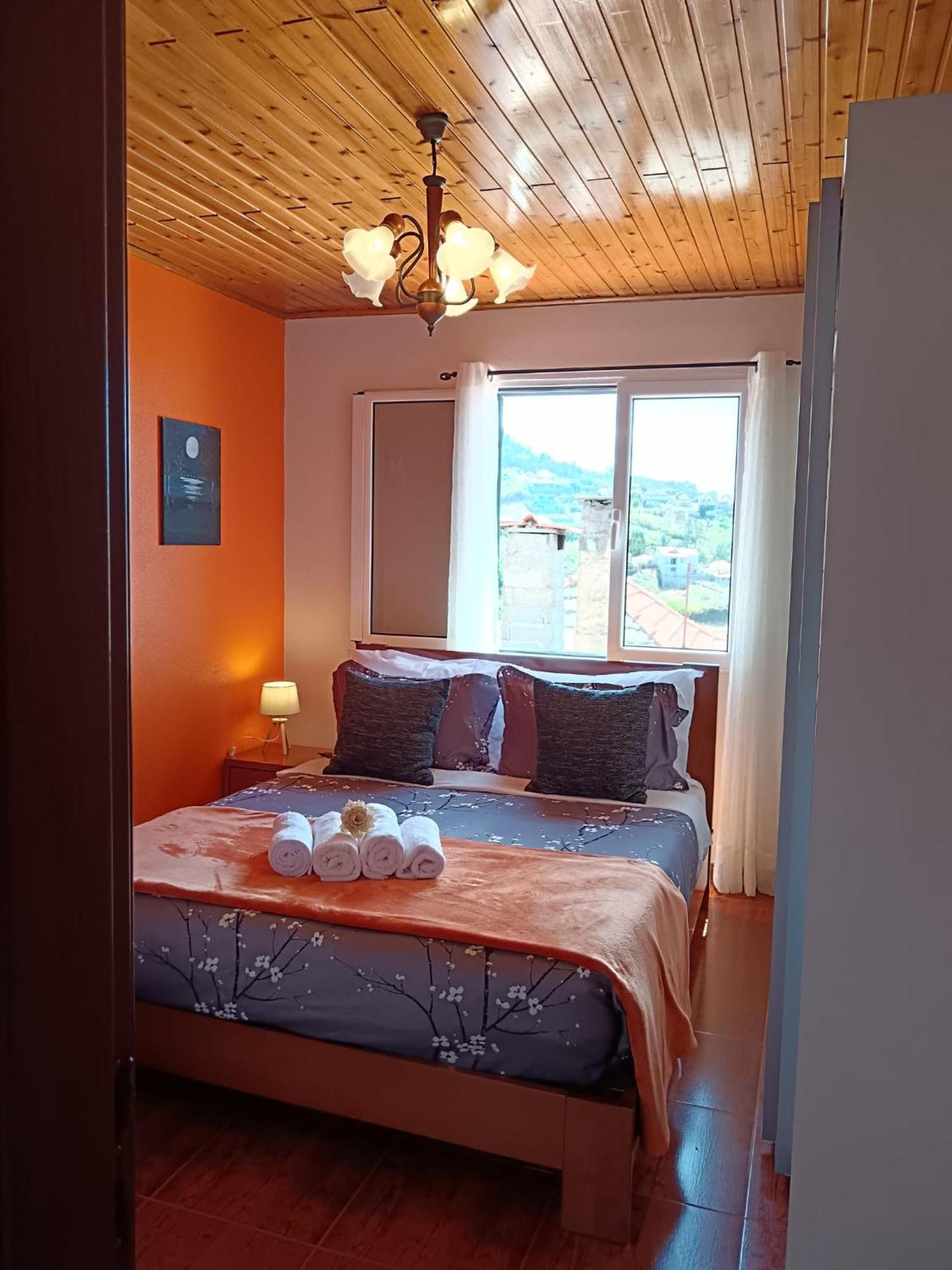 Casa Central - Peceful Mountain Retreat In Calheta Ribeira do Raposo Exterior foto