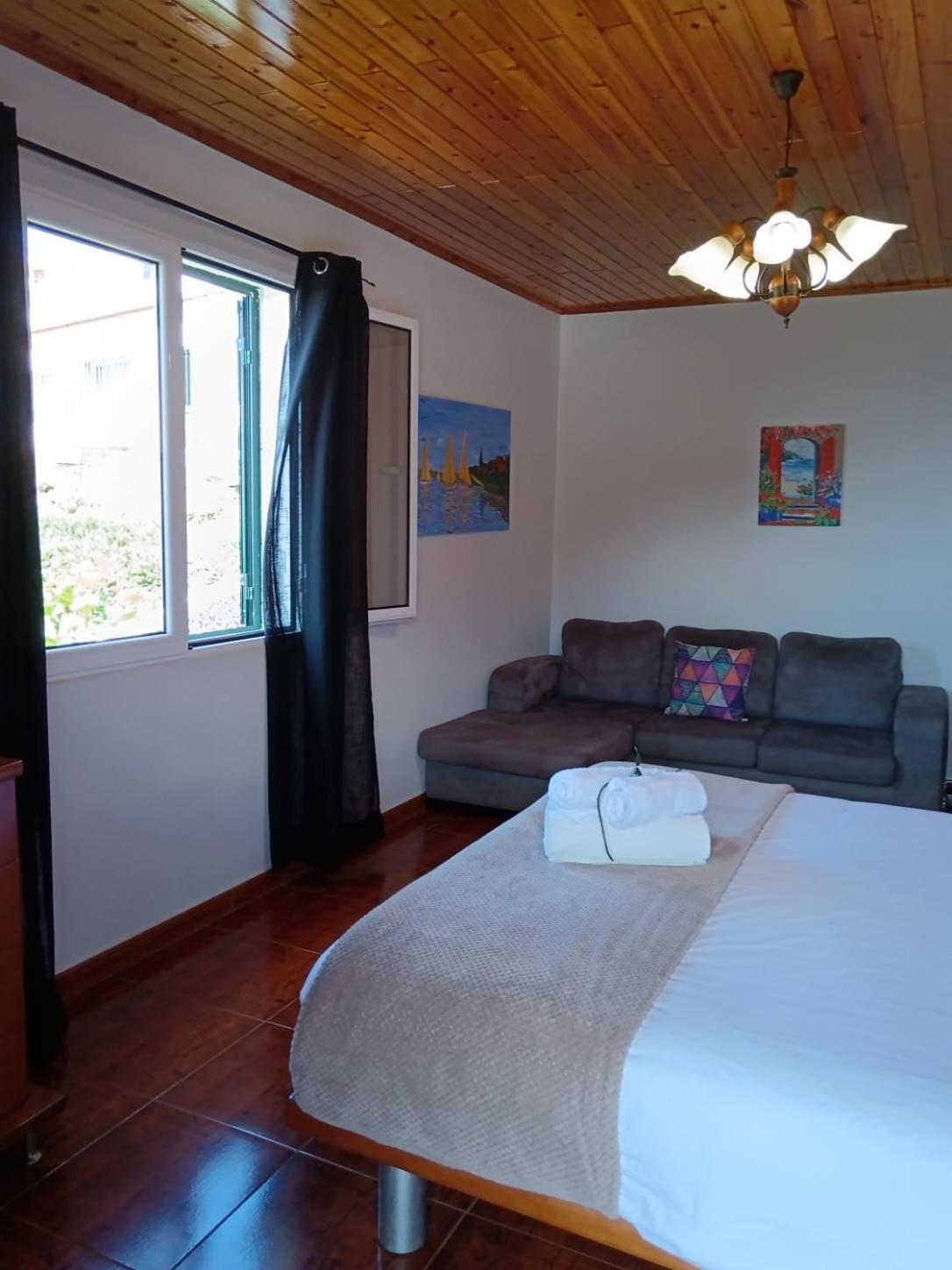 Casa Central - Peceful Mountain Retreat In Calheta Ribeira do Raposo Exterior foto